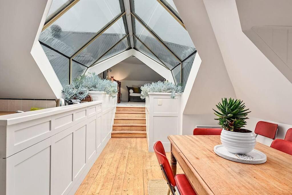 Blackwood Tree Cottage - Heritage Listed Property - Evandale! 외부 사진
