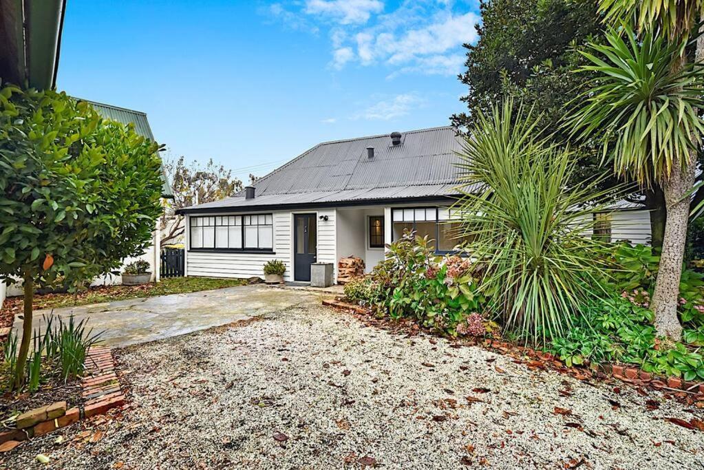 Blackwood Tree Cottage - Heritage Listed Property - Evandale! 외부 사진
