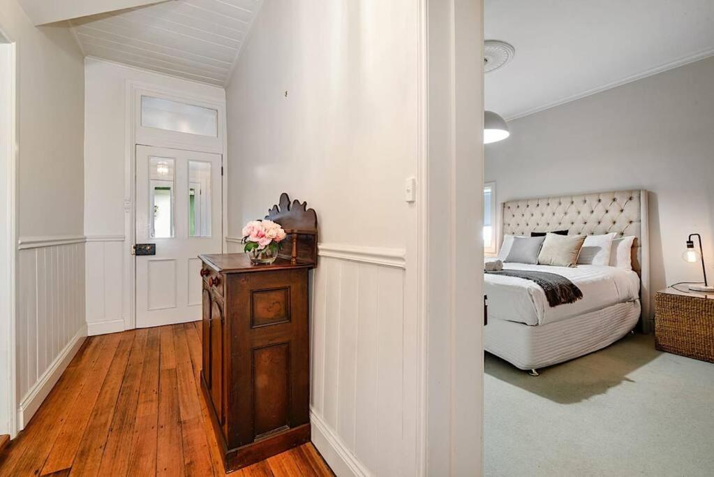 Blackwood Tree Cottage - Heritage Listed Property - Evandale! 외부 사진
